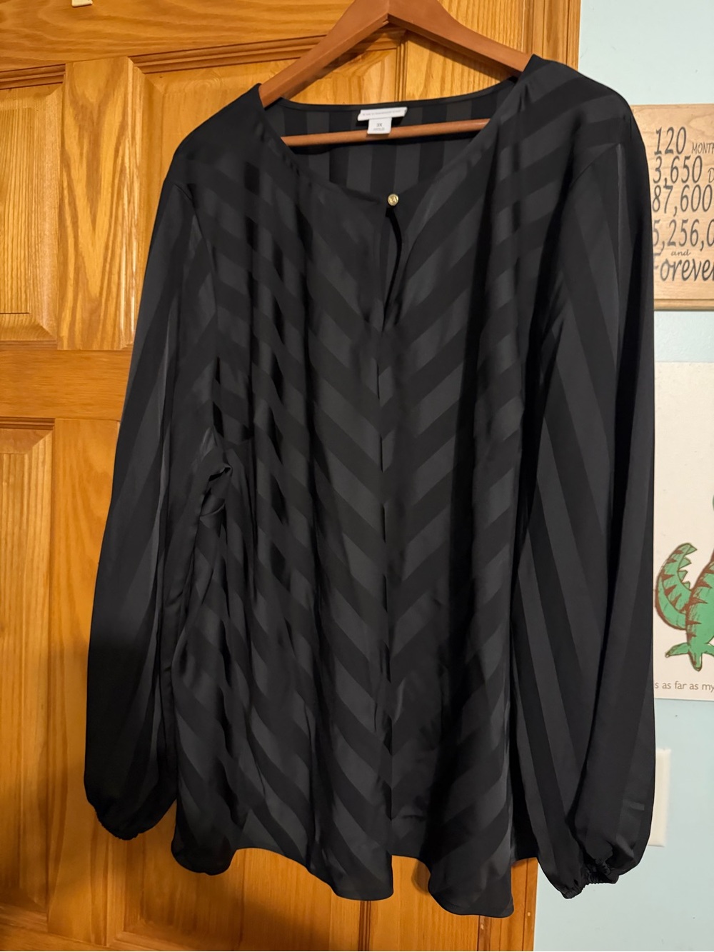 Black Chevron Stripe Long-Sleeve Blouse